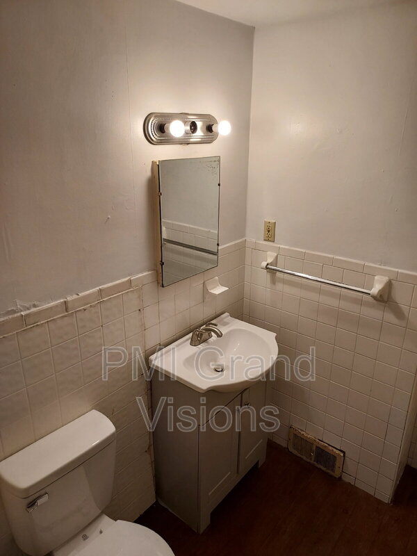 Foto del edificio - 623 W William St