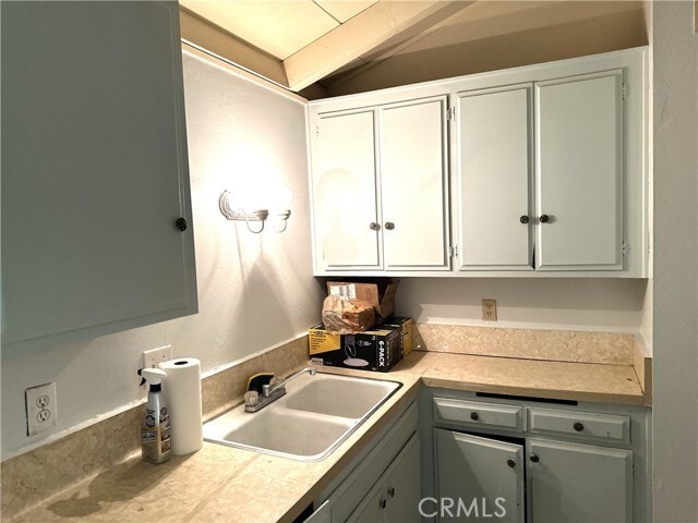 Building Photo - 8616 Loop