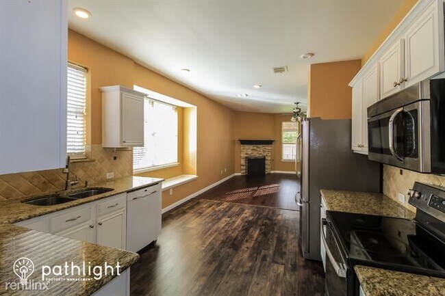 Building Photo - 5 br, 2.5 bath House - 2012 Piedmont Dr UNIT