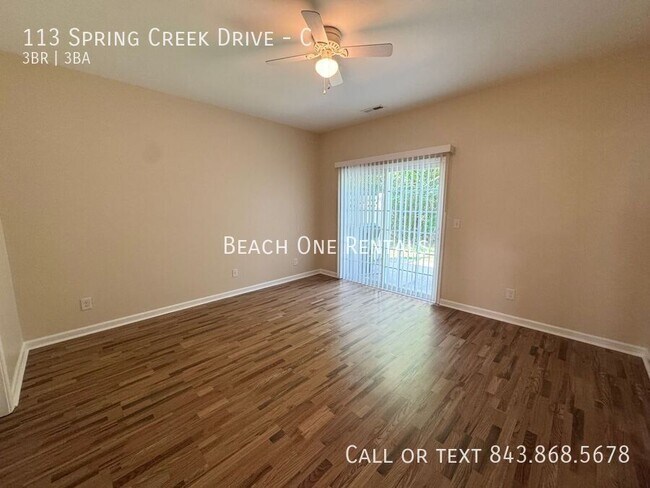Foto del edificio - 113 Spring Creek Dr