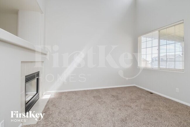 Building Photo - 5660 Rose Ridge Lane