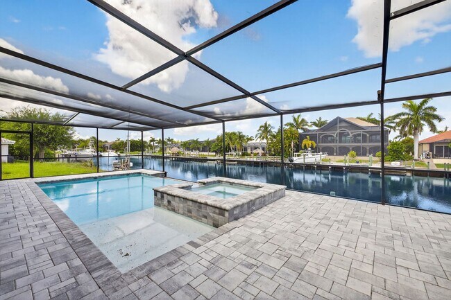 Foto del edificio - Direct Gulf Access Pool Home 3 bed +Den 3 ...