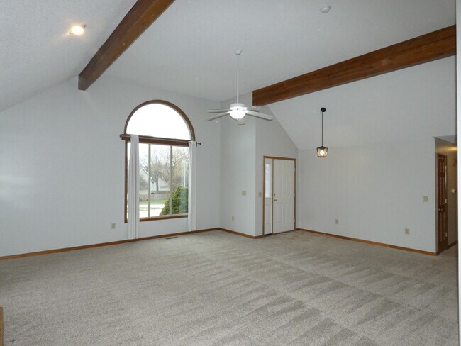Building Photo - 7500 NW 85th Terrace