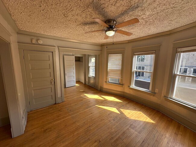 Foto del edificio - 2539-2541 N 44th St.