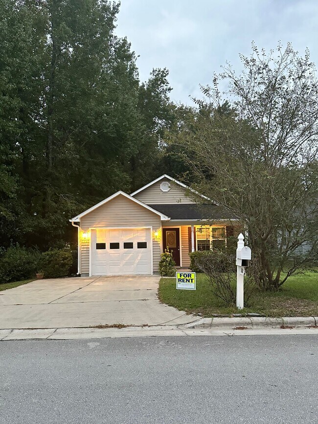 Foto del edificio - 2401 Westover Ln
