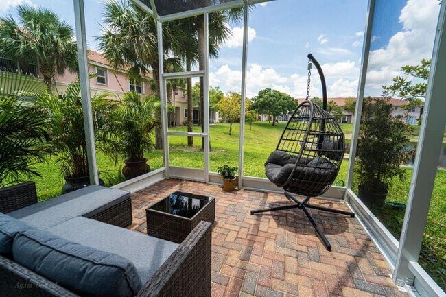 Foto del edificio - 1111 Seminole Palms Dr