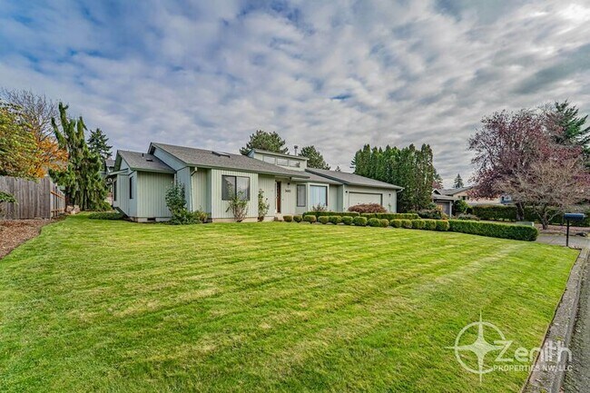 Building Photo - 3003 SE 149th Ct