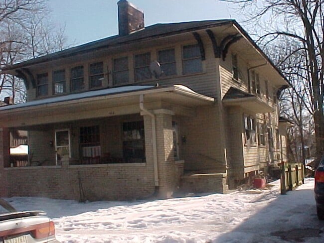 0446-448 E 2nd Street - 0446-448 E 2nd Street Apartment