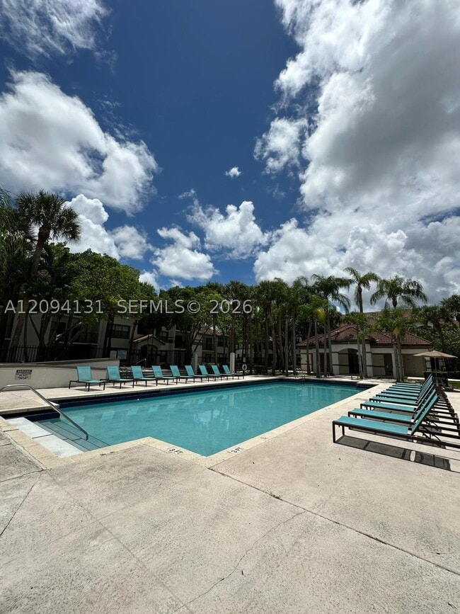 Foto del edificio - 540 S Park Rd