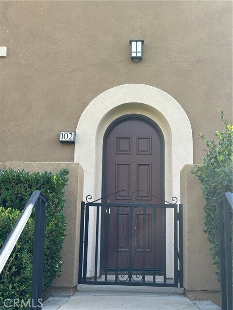 Building Photo - 102 Chula Vista