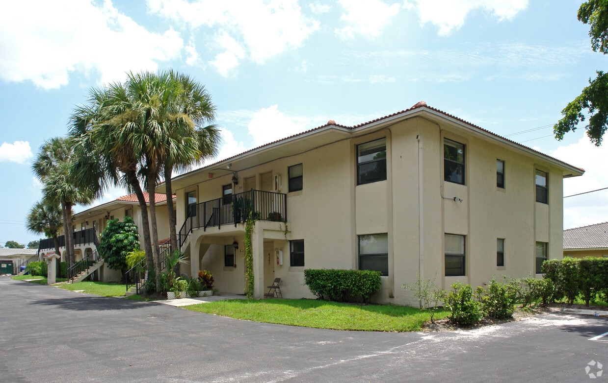 Ascot Apartments Apartments in Coral Springs, FL