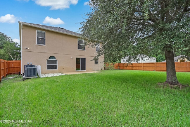 Foto del edificio - 172 King Arthur Ct