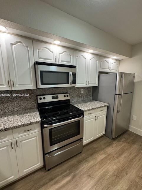 Foto del edificio - 8620 SW 212th St
