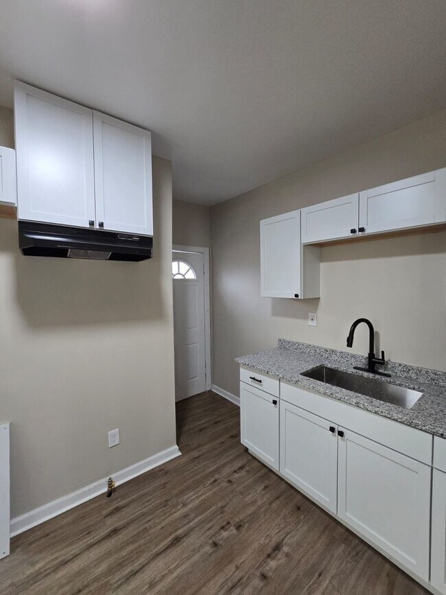 Foto del edificio - 9354 Bessemore St