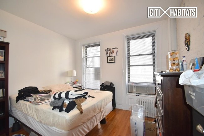 Building Photo - 435 E 75th St