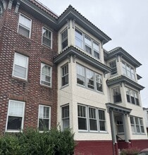 Building Photo - 503 Strawberry St