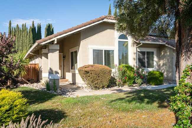 Building Photo - 3579 Whitehall Ct