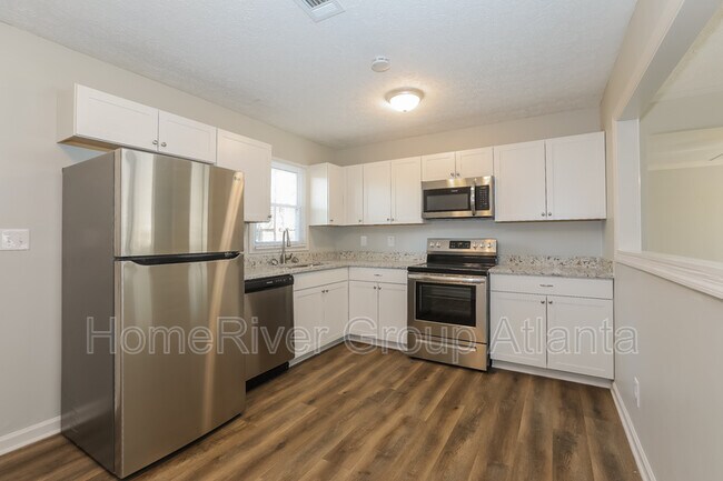 Foto del edificio - 450 Glenwood Dr