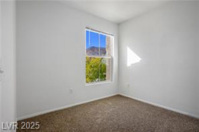 Foto del edificio - 10550 W Alexander Rd