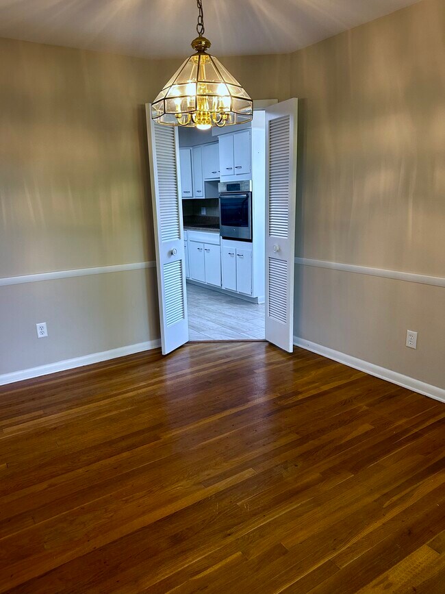 Foto del edificio - 2671 Montcalm Rd