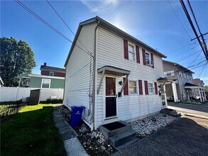 Building Photo - 234 Hickman St