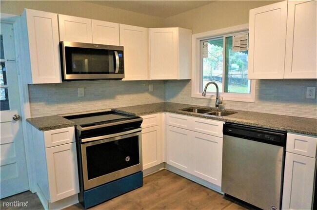 Building Photo - 2 br, 1 bath House - 2228 Misty Lane Se