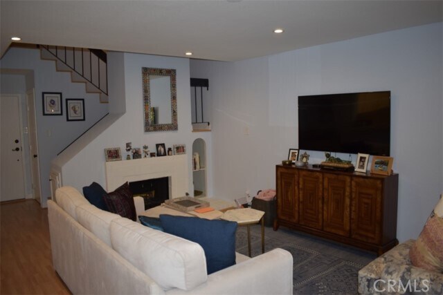 Foto del edificio - 4425 Whitsett Ave