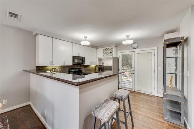 Building Photo - 3922 Gilbert Ave