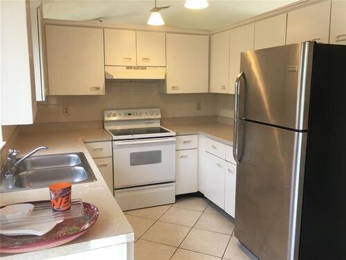 Foto principal - 4244 SW 72nd Terrace