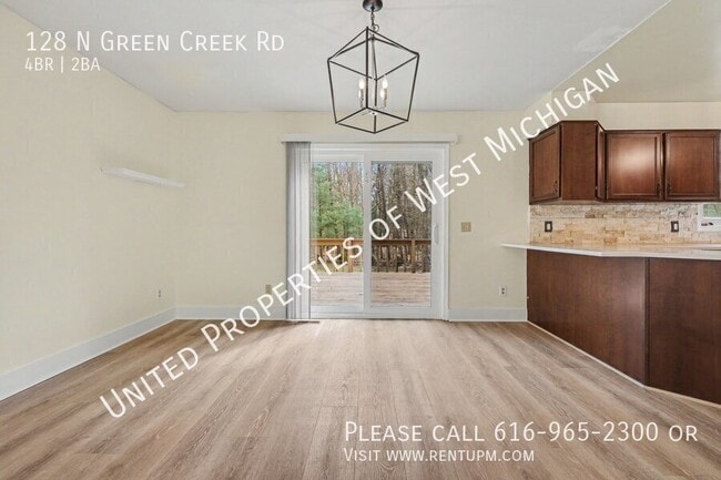 Building Photo - 128 N Green Creek Rd