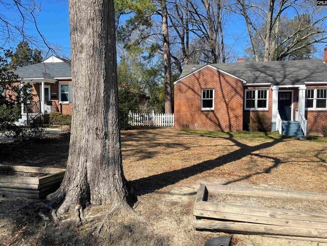 Building Photo - 3605 Moss Ave