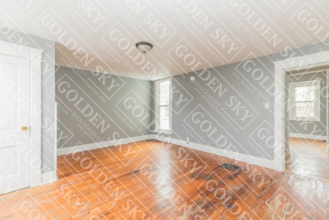 Foto del edificio - 412 W Howard St