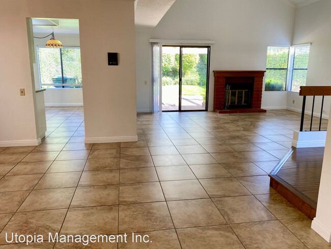 Building Photo - 3 br, 3 bath House - 12485 Mountain Trail ...