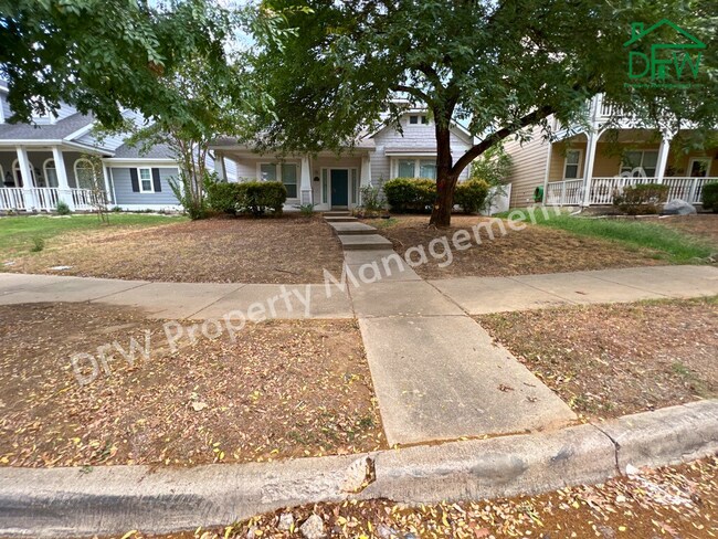 Foto del edificio - 9900 Cherry Hill Ln
