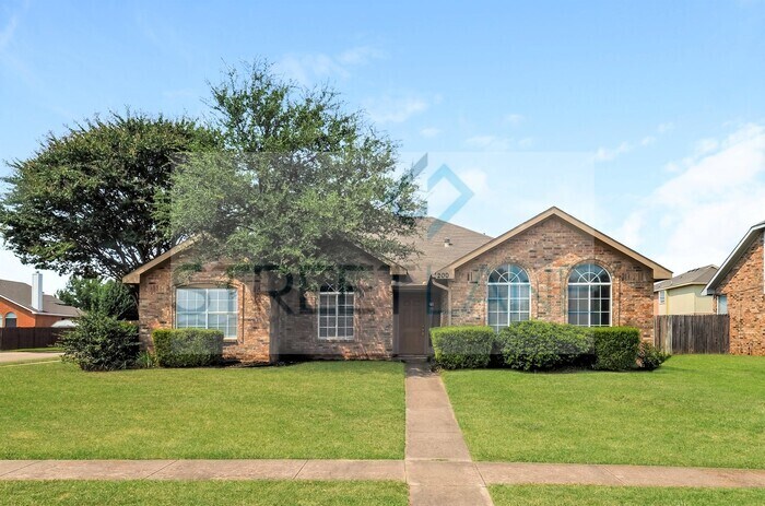 Primary Photo - 200 Lavender Dr