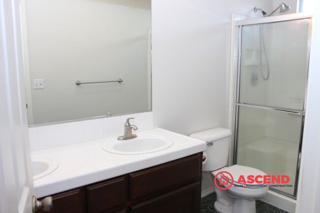 Building Photo - Poolside Living in Rosedale – Spacious 3 Bed / 2 Bath Home!