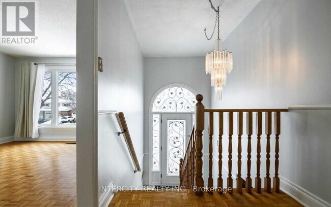 Photo du bâtiment - 308 Centre St N