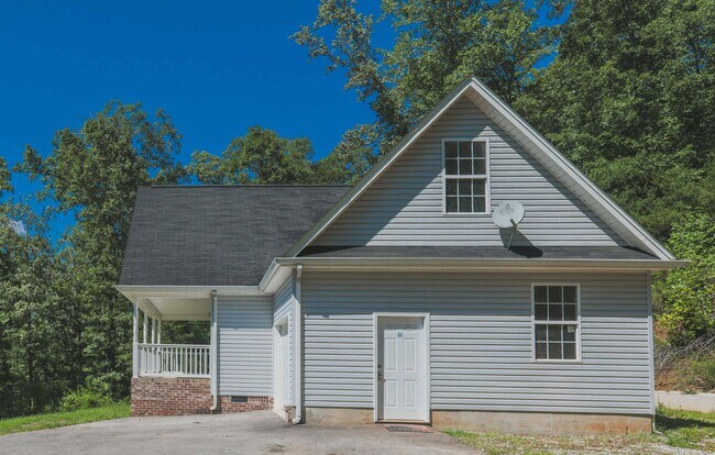 Foto del edificio - 7550 Owl Hollow Trail