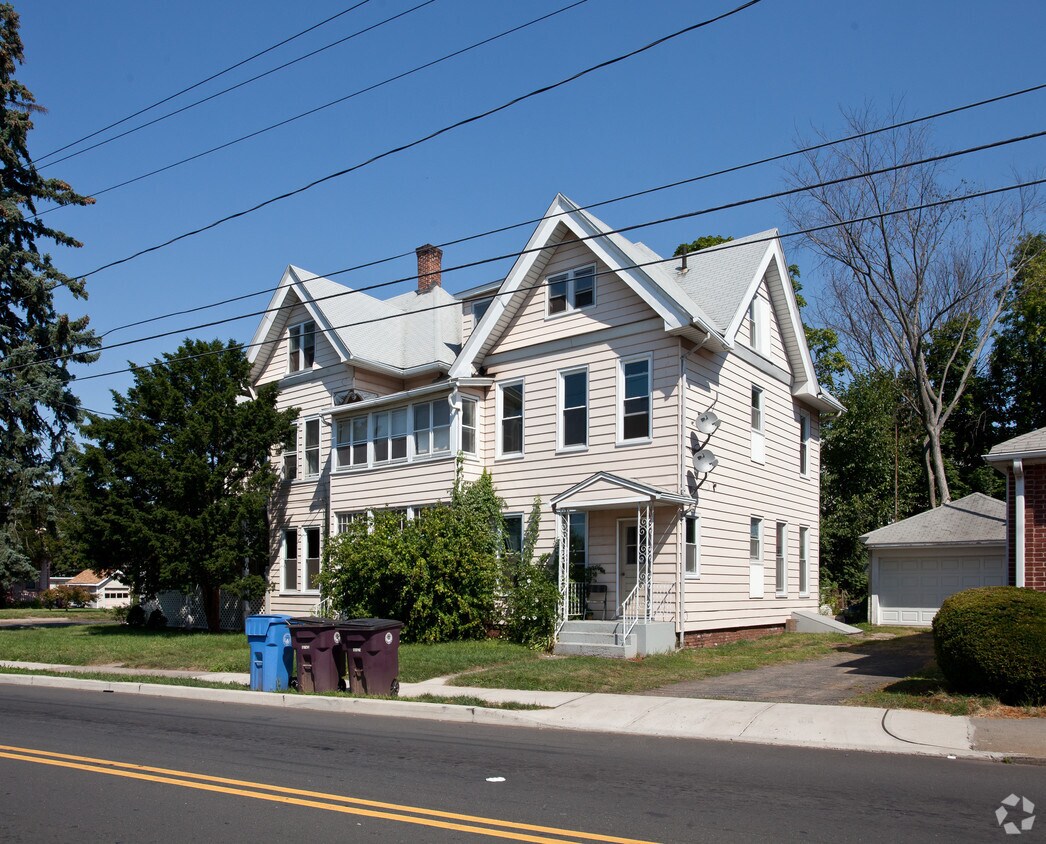 Building Photo - 295 Chestnut St