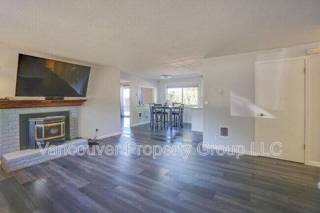Building Photo - 14704 NE 99th St