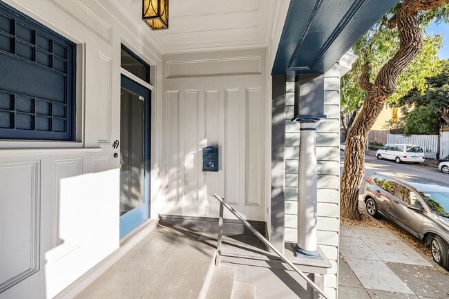 Photo - Bernal Heights: Remodeled Unfurnished Top Floor Condo w/ Garage Parking & Shared Yard