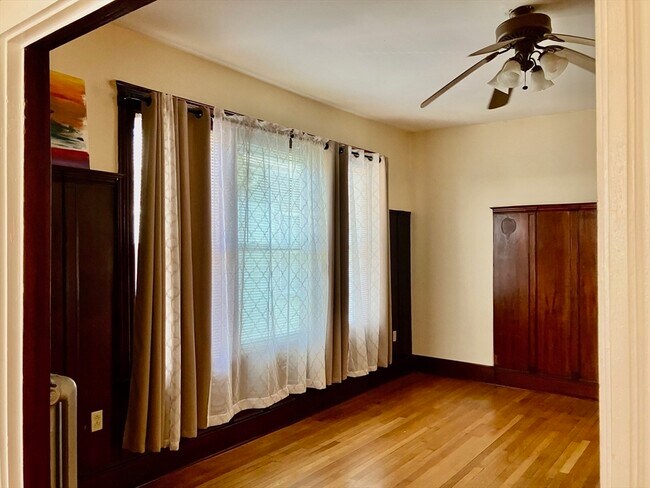 Foto del edificio - 230 Callender St