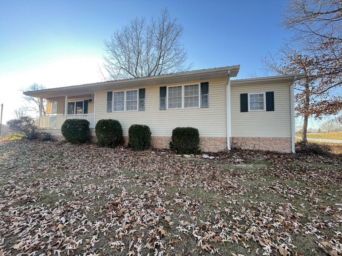 Foto principal - 1013 Murrieltown Rd