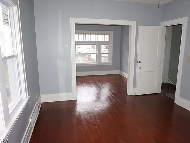 Foto del edificio - 3507 W 128th St
