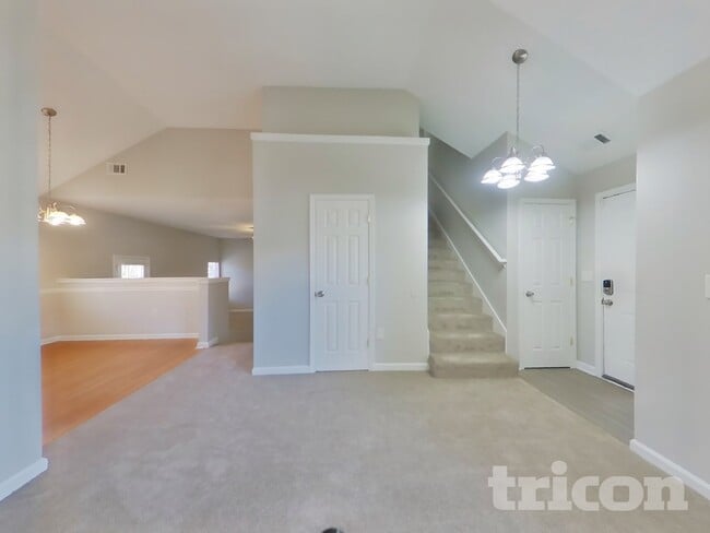 Building Photo - 6030 Crooked Creek Dr.