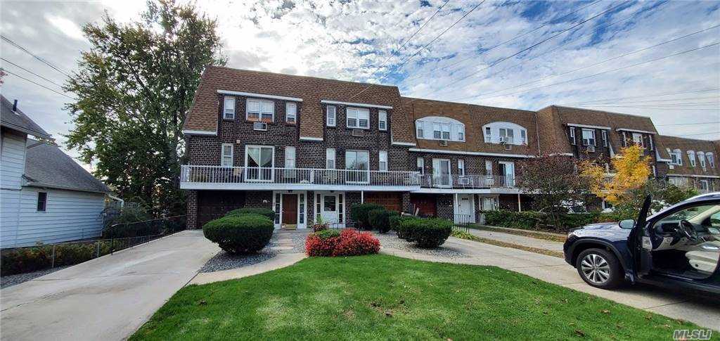 Primary Photo - 41-64-64 Little Neck Pkwy