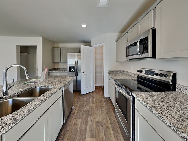 Foto del edificio - 432 Red Poll Wy