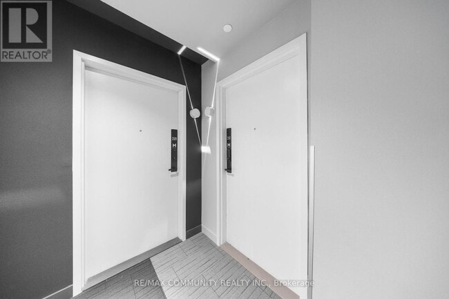 Building Photo - 3883-3883 Quartz Rd