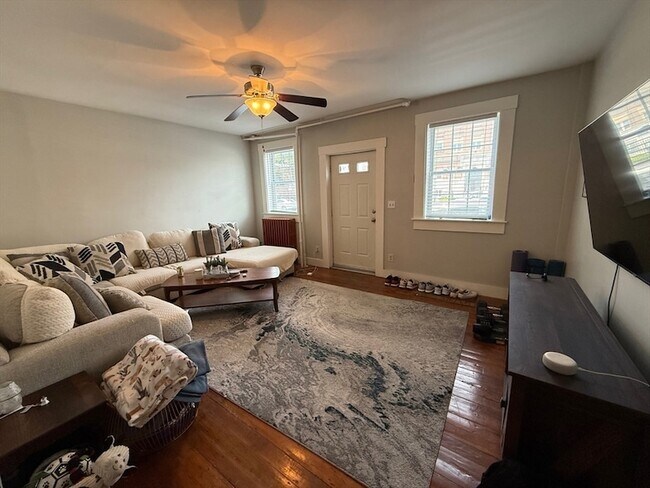 Foto del edificio - 348 Dorchester St