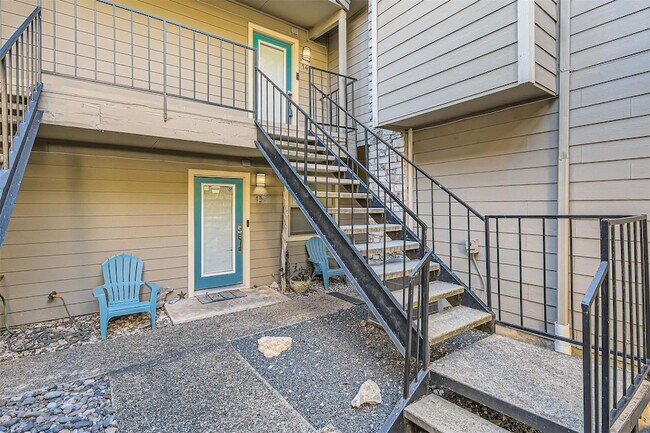 Foto del edificio - 6700 Cooper Ln